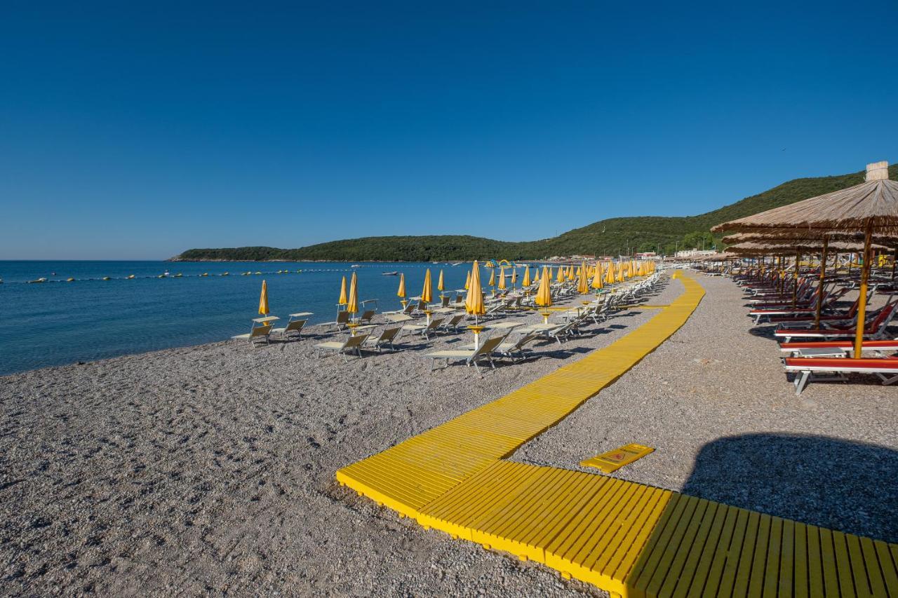 Poseidon The Beach Hotel 부드바 외부 사진
