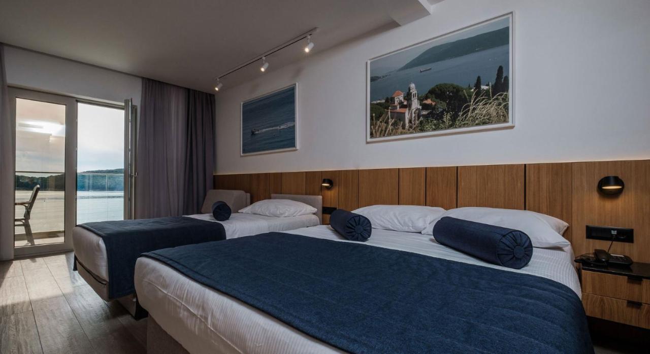 Poseidon The Beach Hotel 부드바 외부 사진